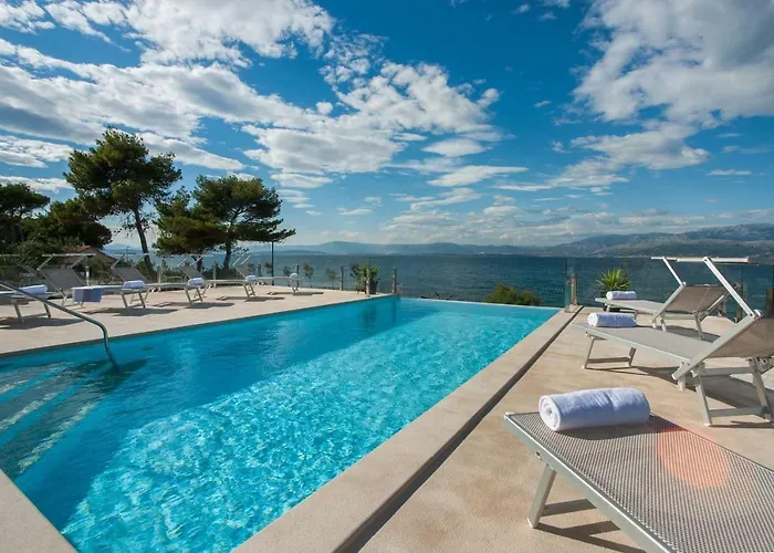 R&b Villa *
