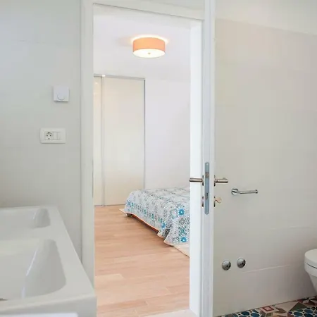 Villa R&b Sutivan