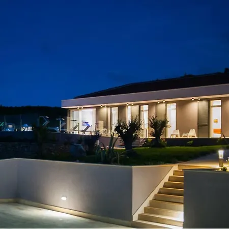 Villa R&b