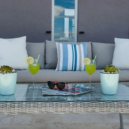 R&b Villa