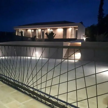 R&b Villa *